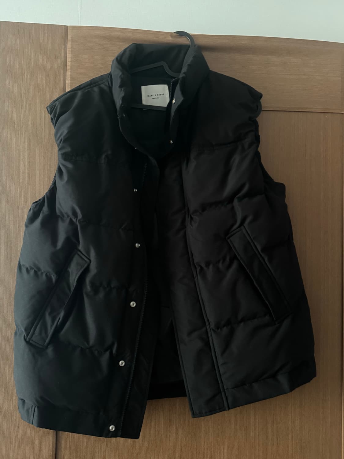 프릭스스토어 23FW 다운 베스트 (F사이즈) 상품이미지1