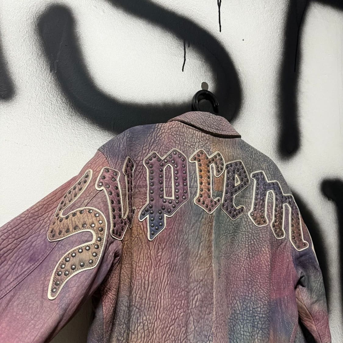 슈프림 페블드 램스킨 레더 바시티 상품이미지6