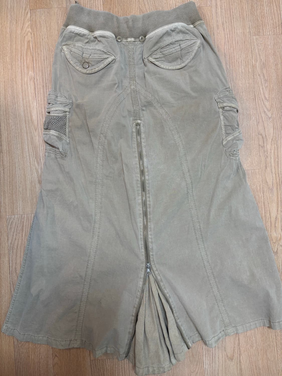 고아 GOA 맥시스커트 롱스커트 카키 상품이미지2