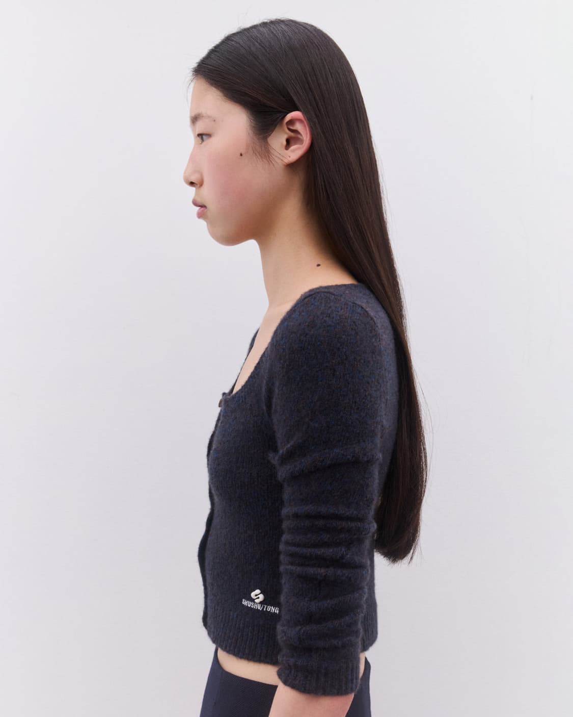 [6,8,10]슈슈통 25fw 와이드 라운드 넥 피티드 가디건/네이비 상품이미지6