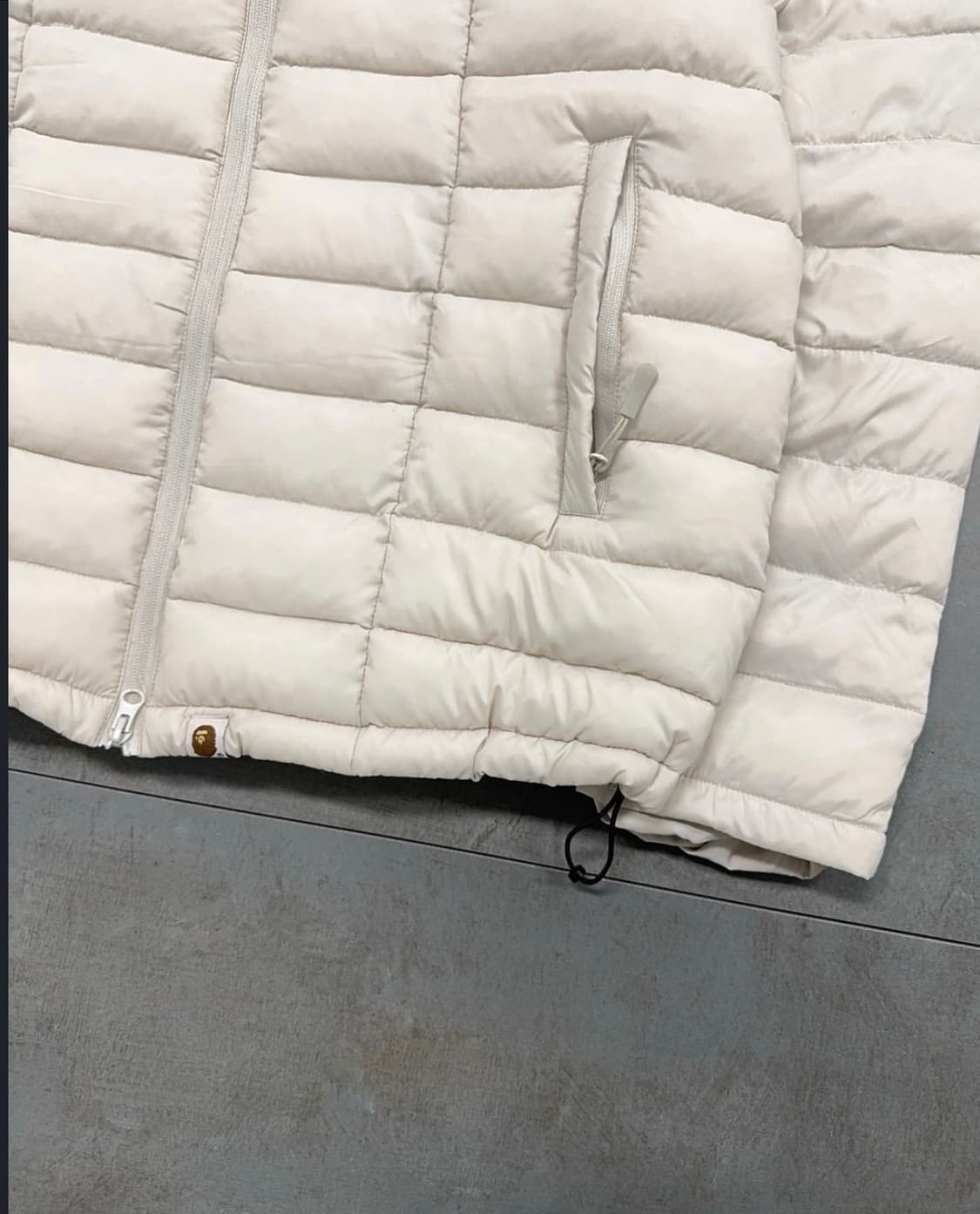 베이프 경량패딩 아이보리 상품이미지4