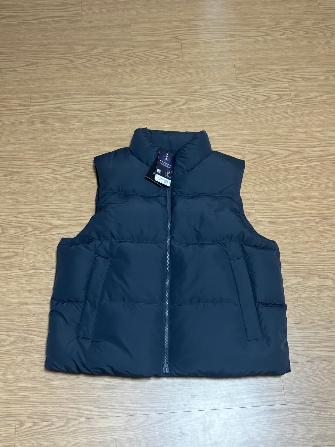 [새상품] 무신사 스탠다드 푸퍼 조끼 패딩 베스트 L 상품이미지1