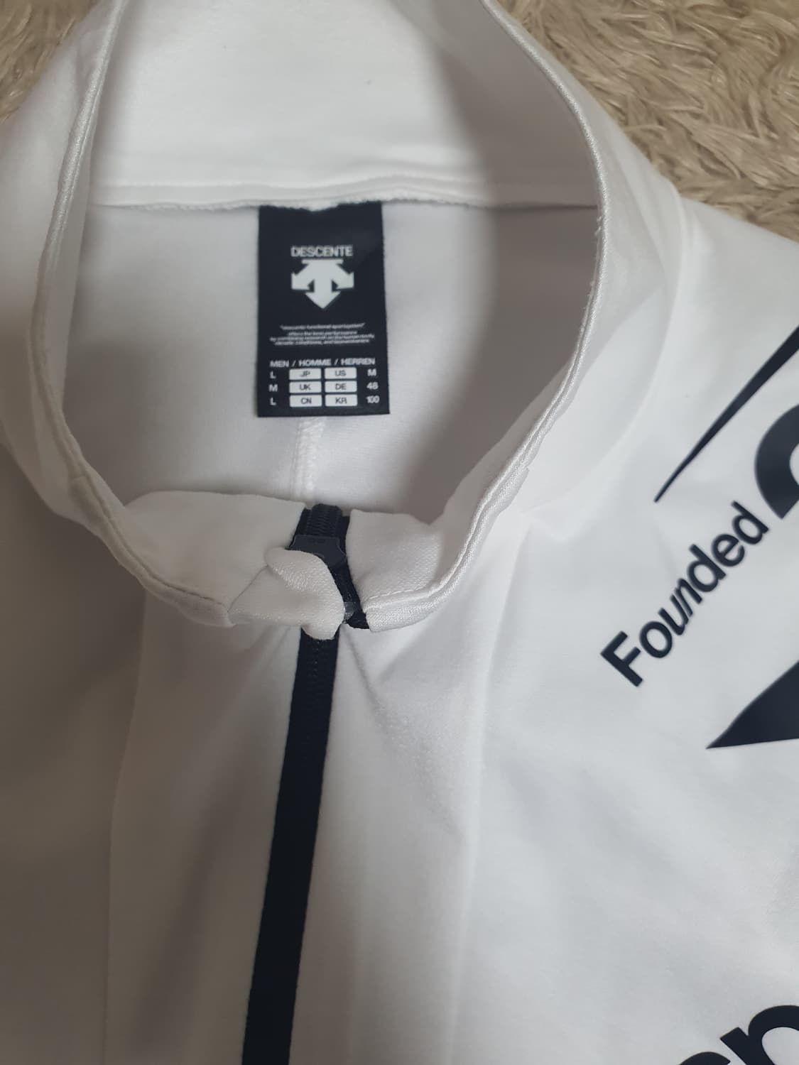 데상트 바람막이 자켓 사이즈 100 상품이미지3