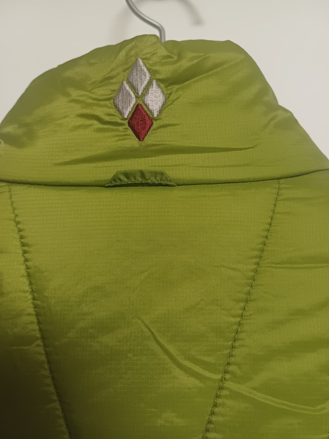 몽벨 mont-bell 경량 패딩 자켓 올리브그린 M(85) 상품이미지5