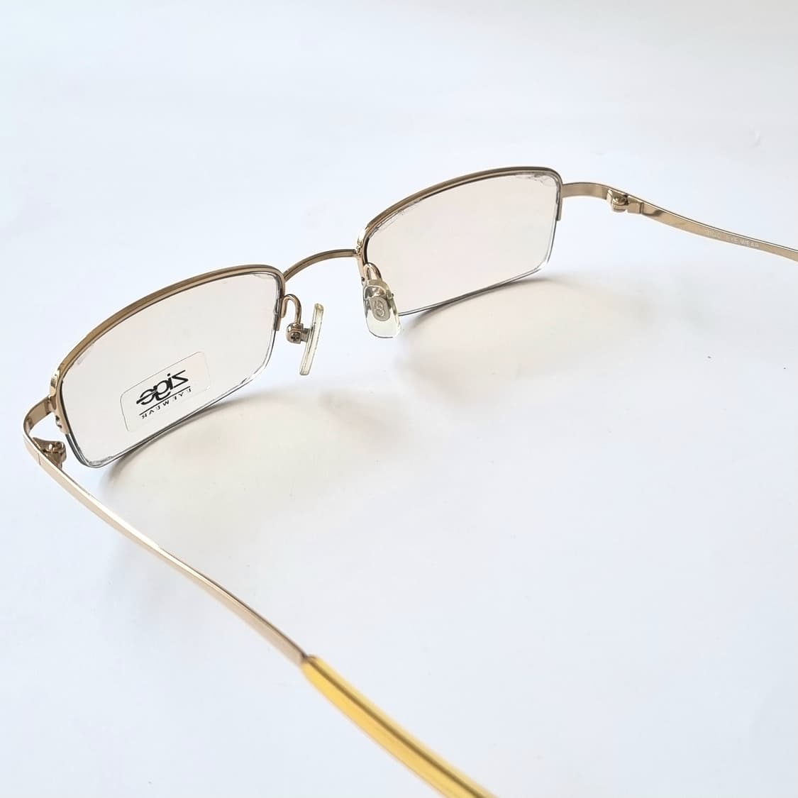 데드스탁 지적인 분위기 골드 메탈 반무테 안경테 698 상품이미지4