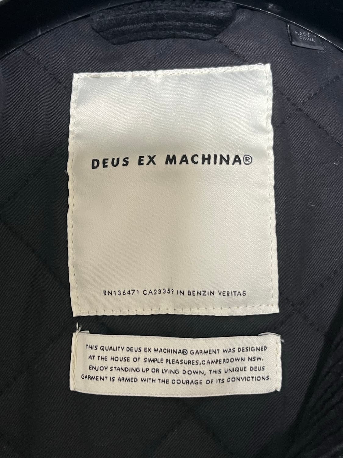 데우스 엑스 마키나 lennon cord bomber black L 상품이미지4