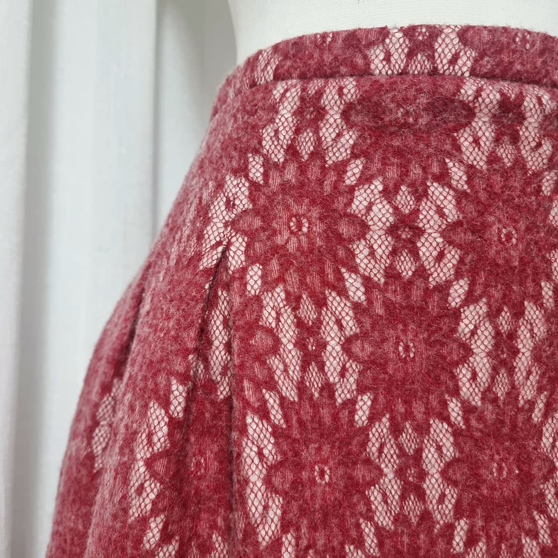 마쥬 maje 레이스자수 부클 스커트 치마 (표기36/25인치) 상태최상 상품이미지5