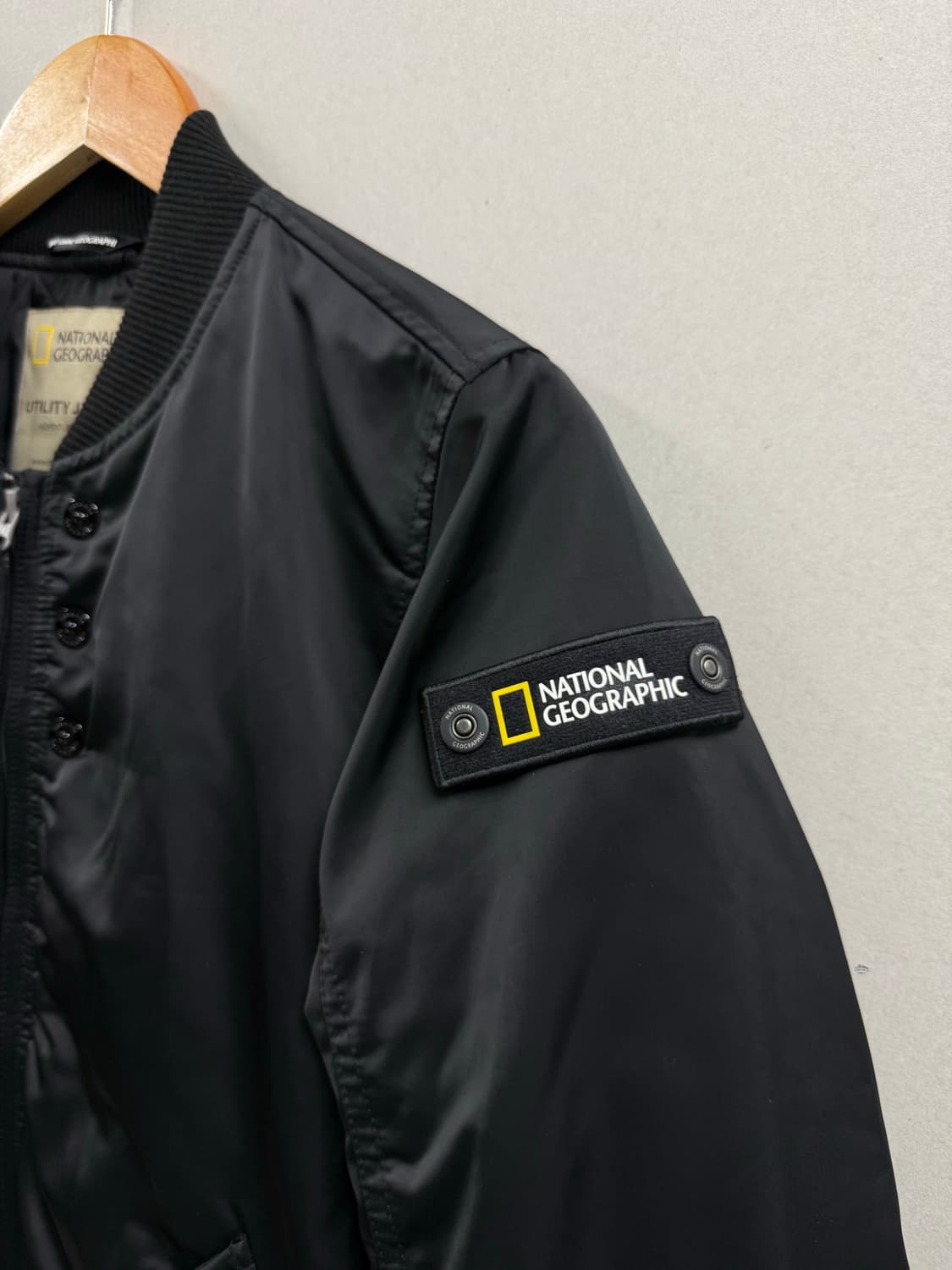 공용 90 S / 내셔널지오그래픽 와펜 항공점퍼 블랙 상품이미지3