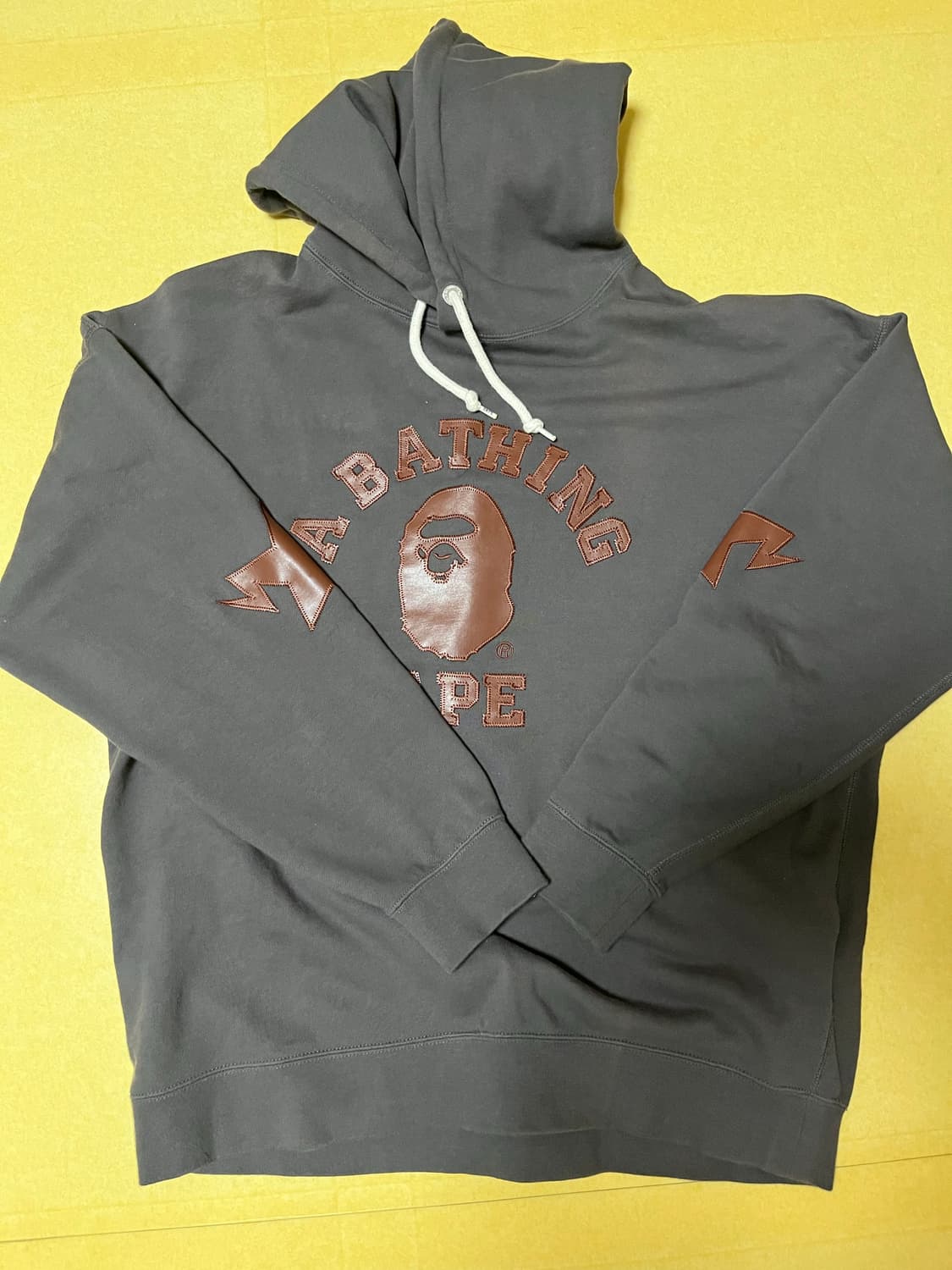 베이프 레더패치 후드 S 상품이미지1