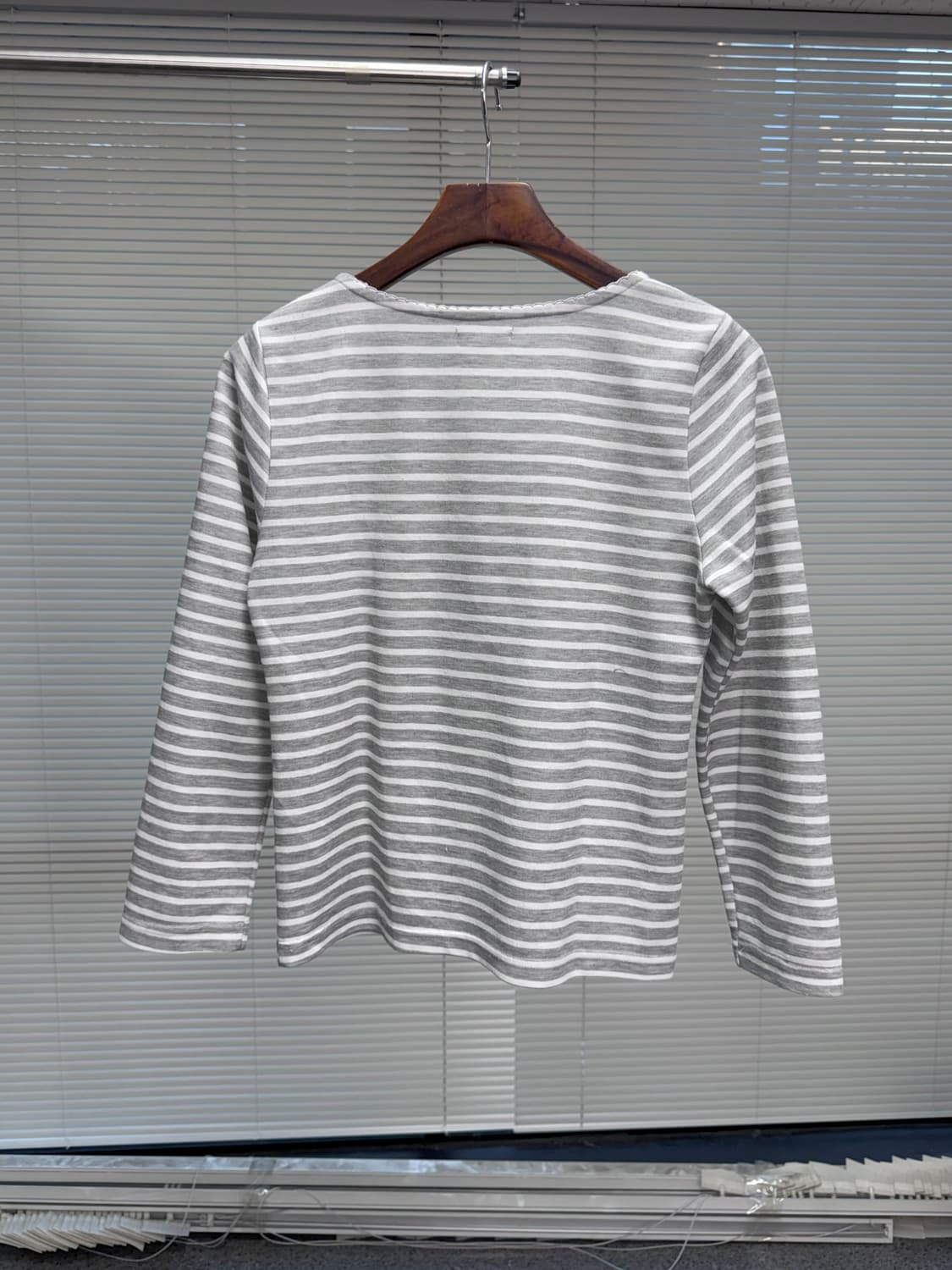 loe 헨리넥 티셔츠 상품이미지3