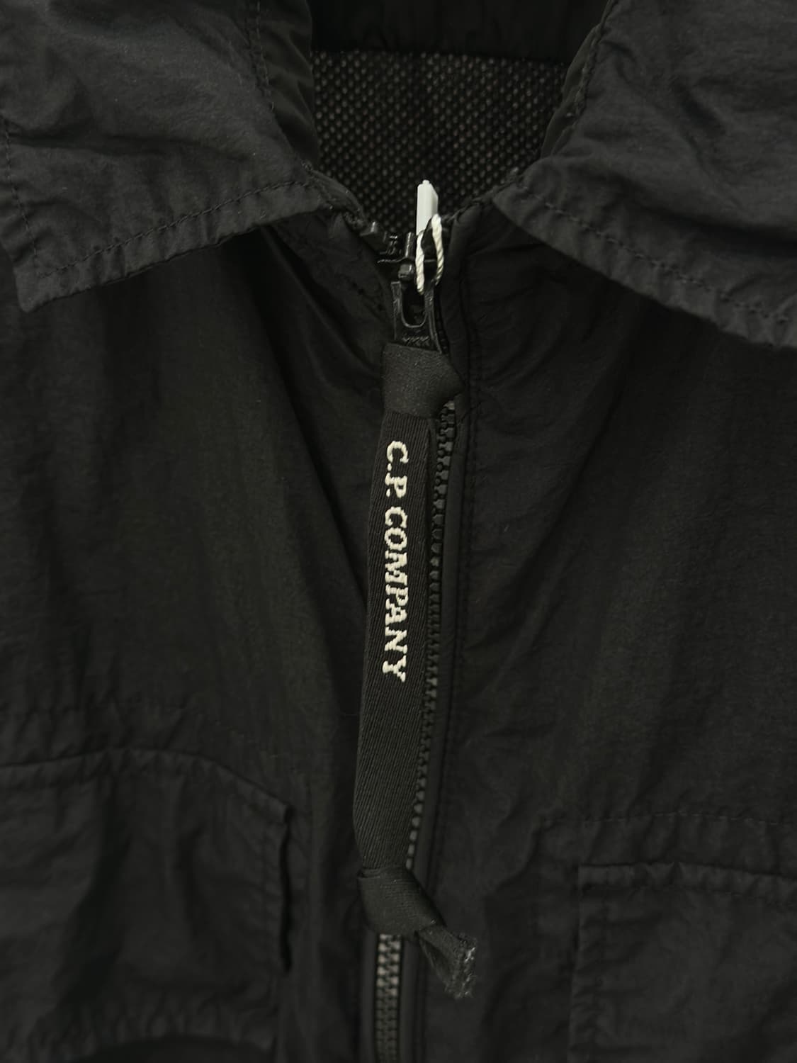 C.P컴퍼니 렌즈와펜 블랙 나일론 오버 셔츠  상품이미지4