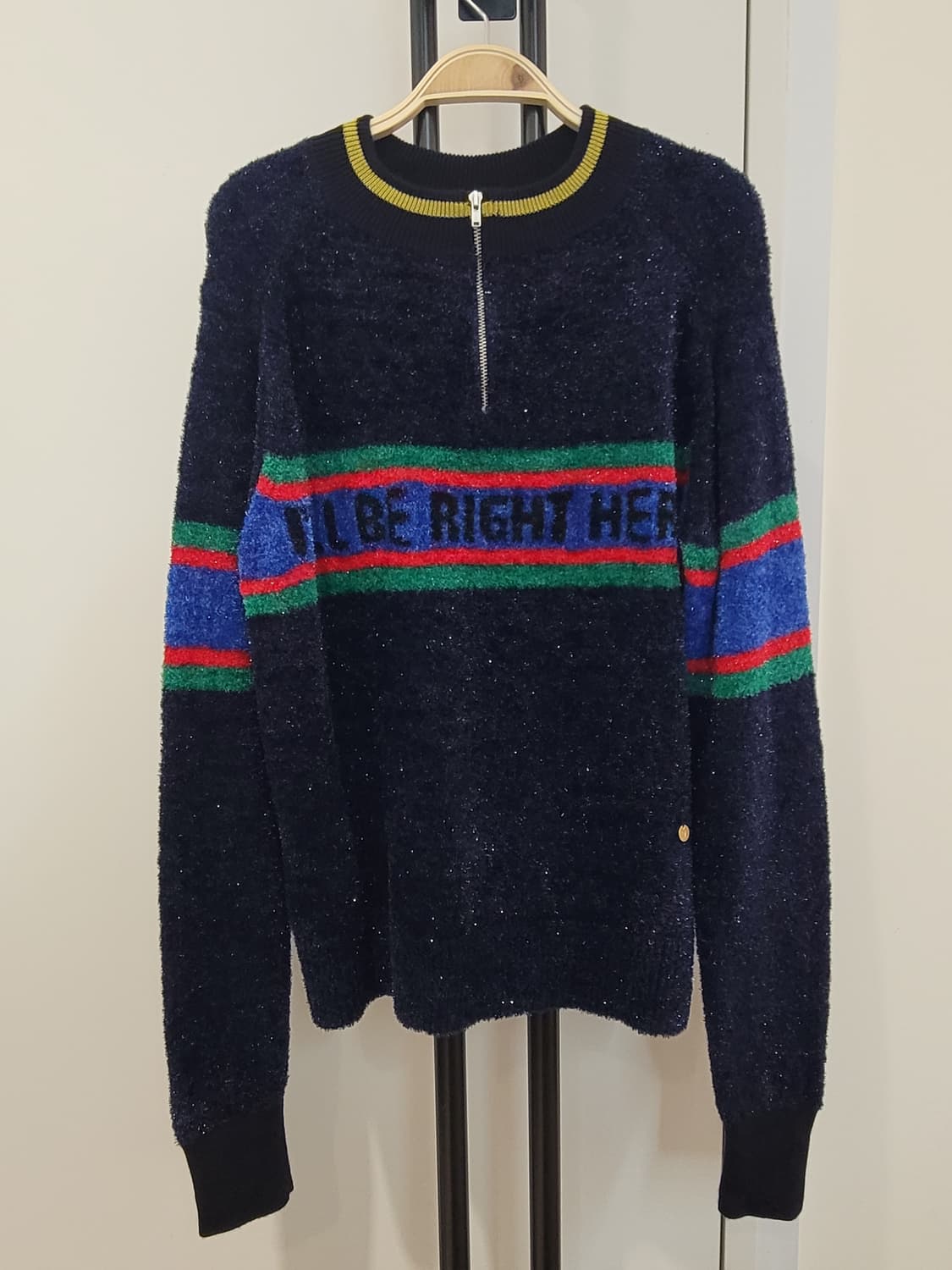 뮤베일 레터링 하프집업 글리터 니트 38사이즈 상품이미지1