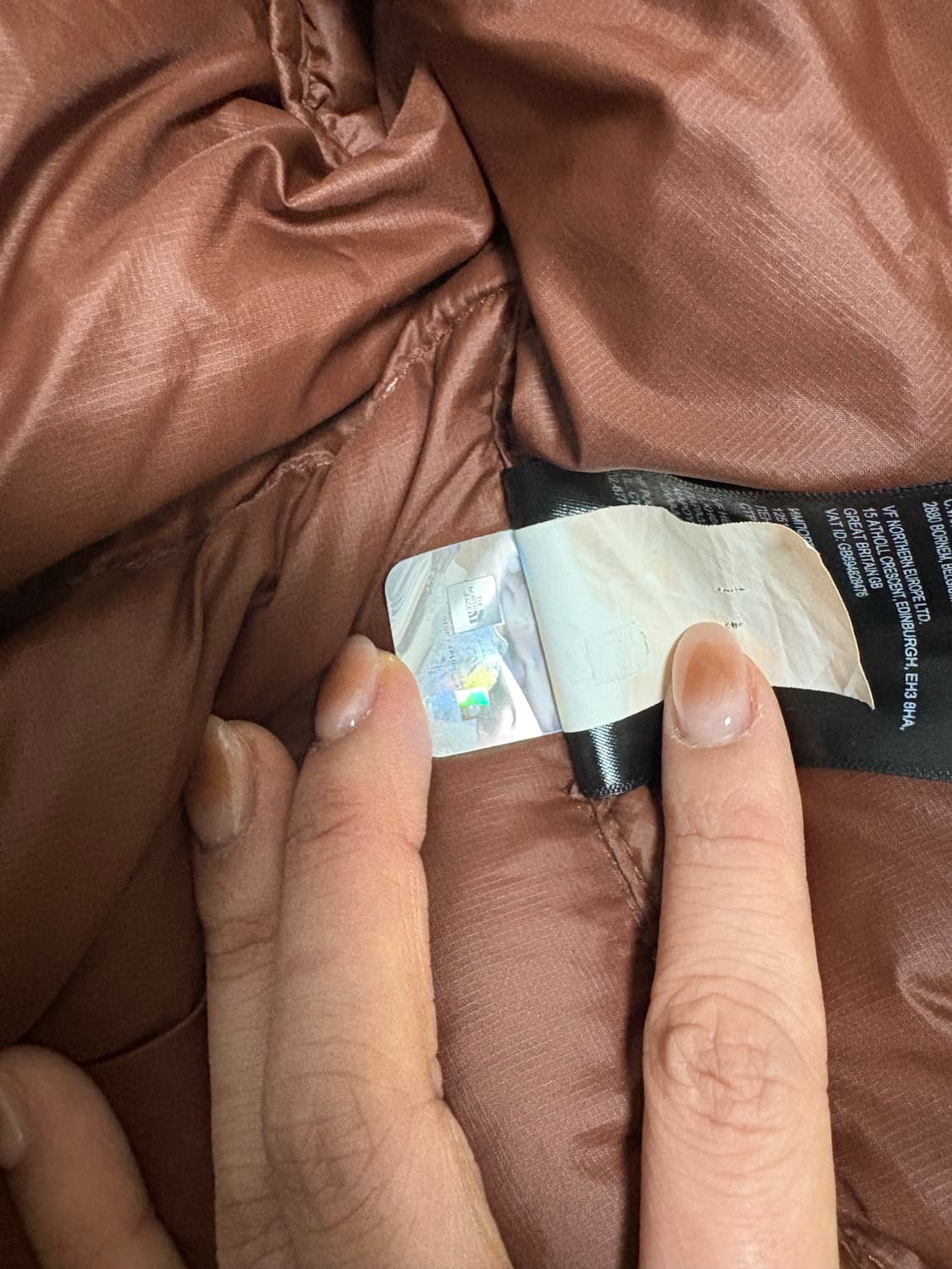 노스페이스 700 해외판 브라운 숏패딩(켄달제너) 상품이미지4