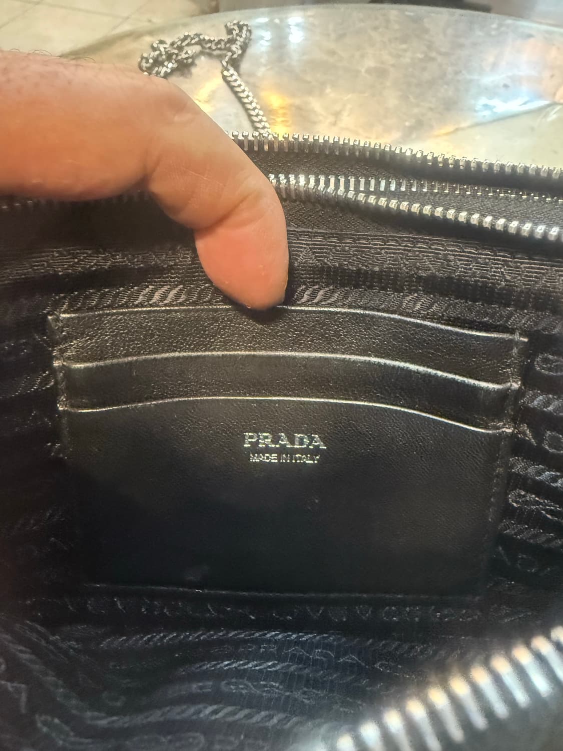 정품 프라다 다이어그램 미니 체인백 팝니다 상품이미지8
