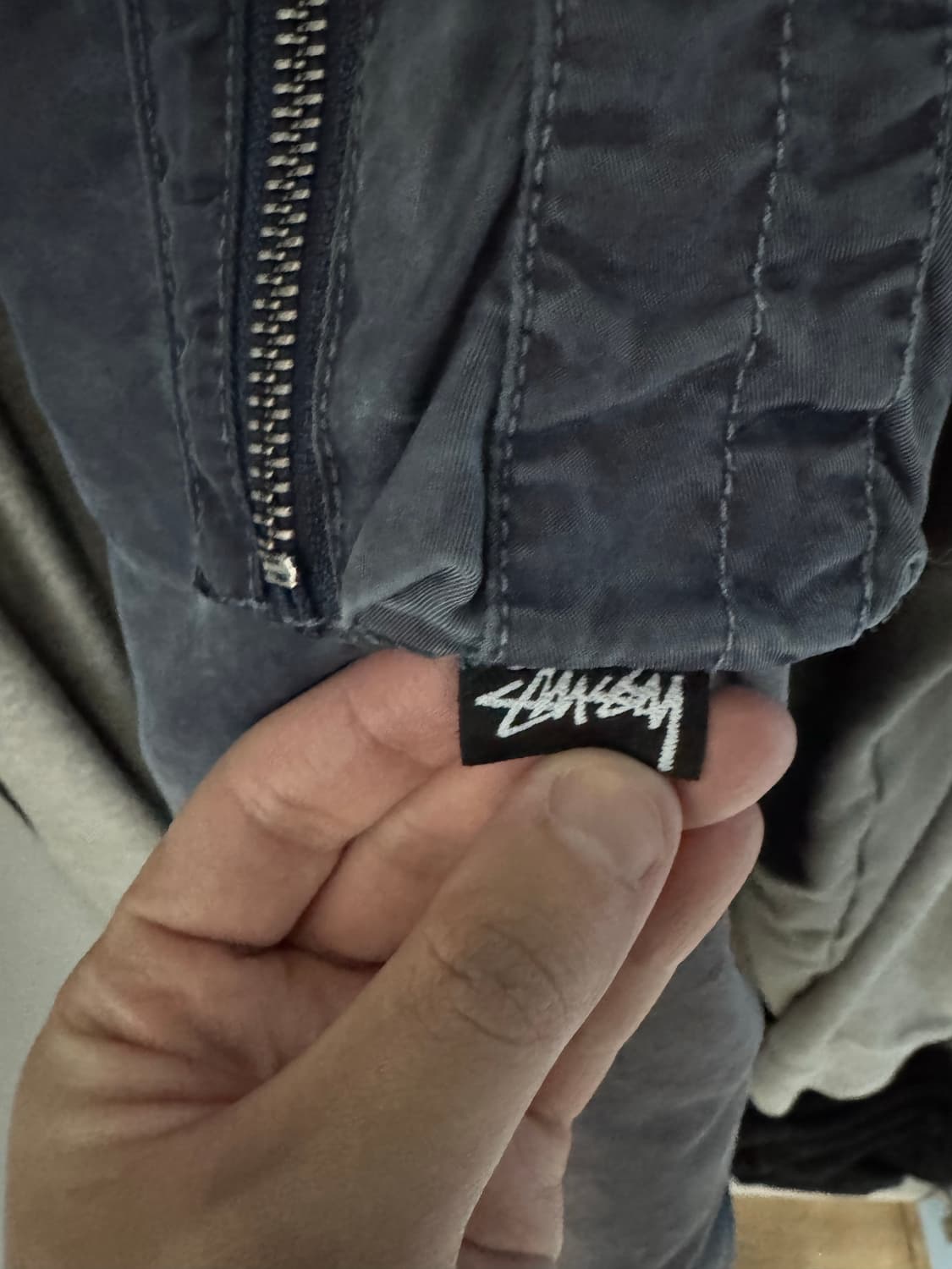 스투시 다이드 나일론 봄버 L 오혁 착용 상품이미지4