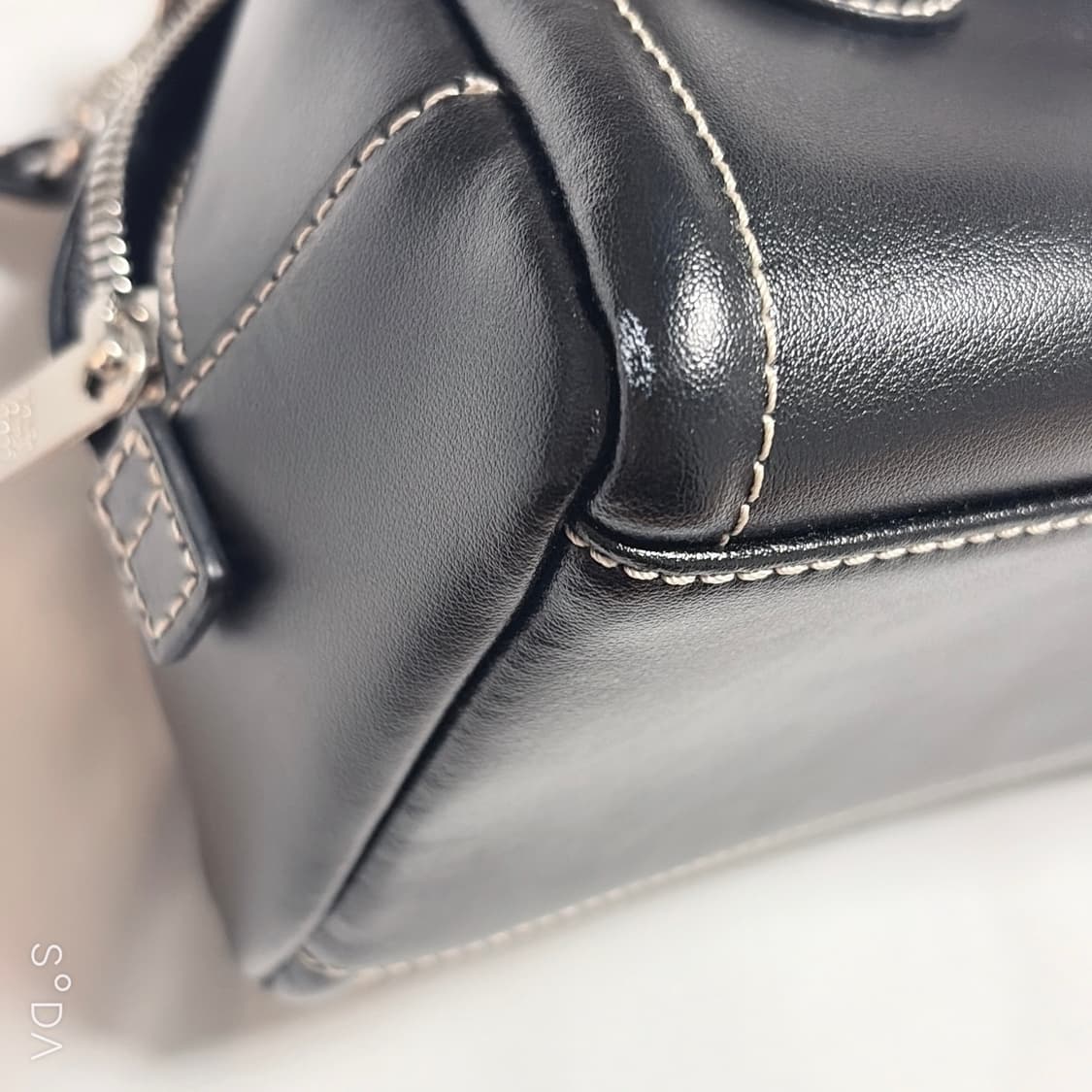 MARGE SHERWOOD 마지셔우드 소프트 미니 토트백 블랙 상품이미지10