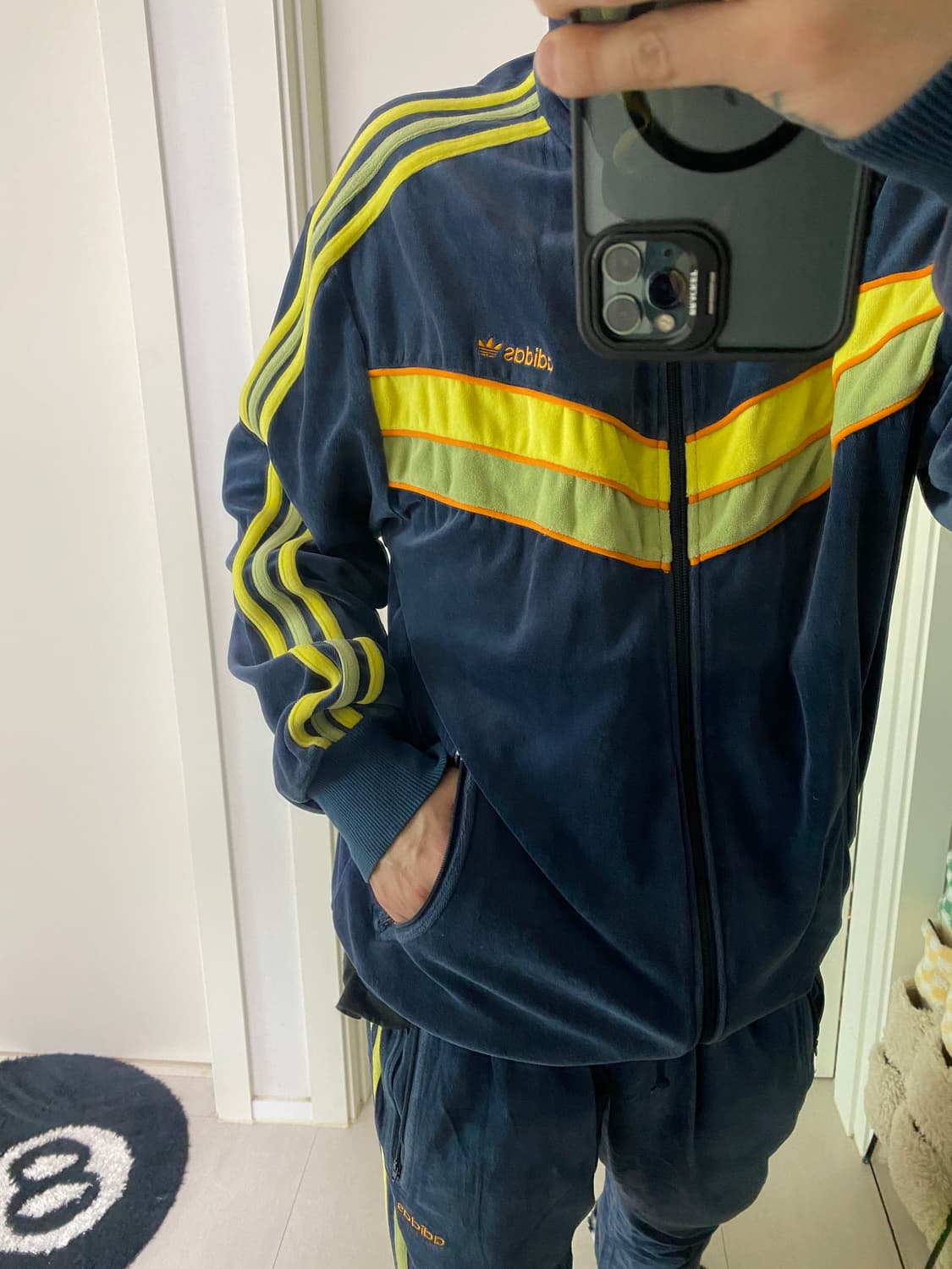 아디다스 오리지널 벨벳 트레이닝복 세트 L 상품이미지2