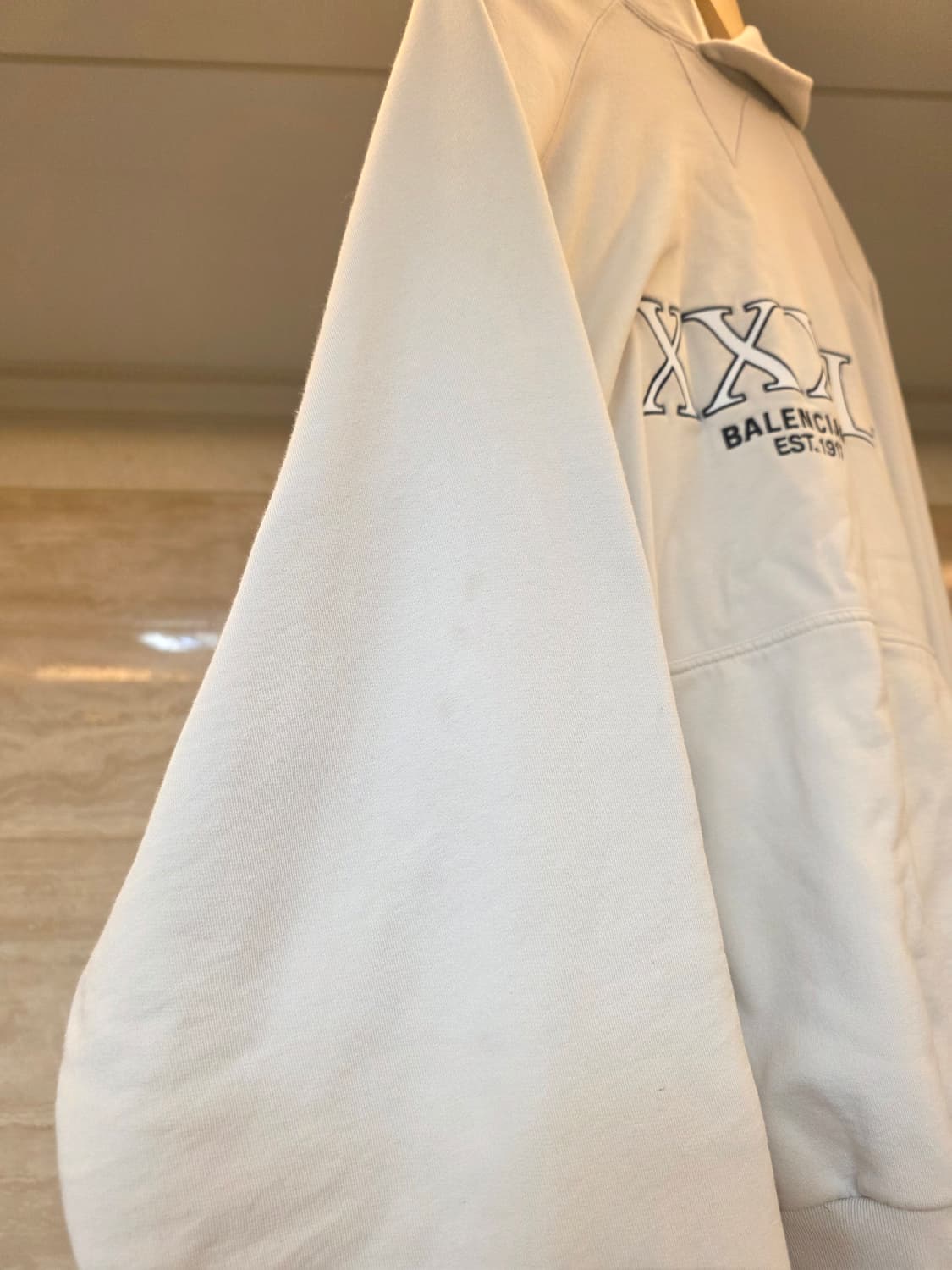 [1]발렌시아가 3XL 패치드 티셔츠 후드 오버사이즈 오프 화이트 한글텍 상품이미지9