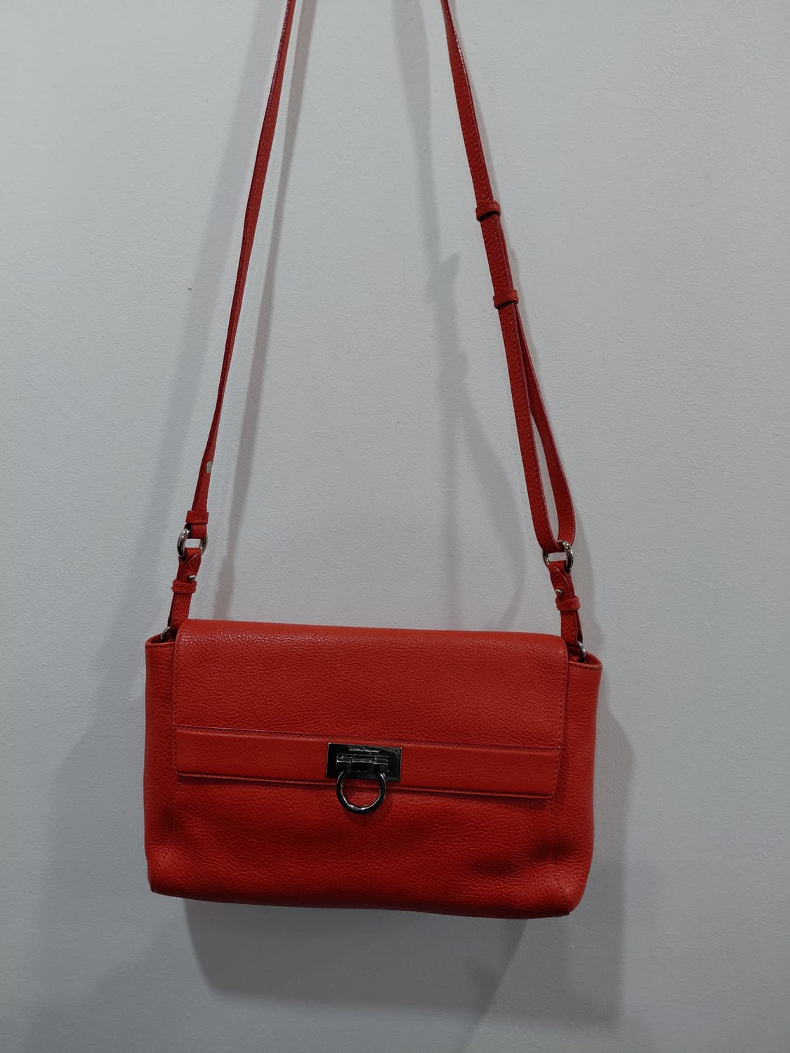 정품 페라가모 숄더백  상품이미지1