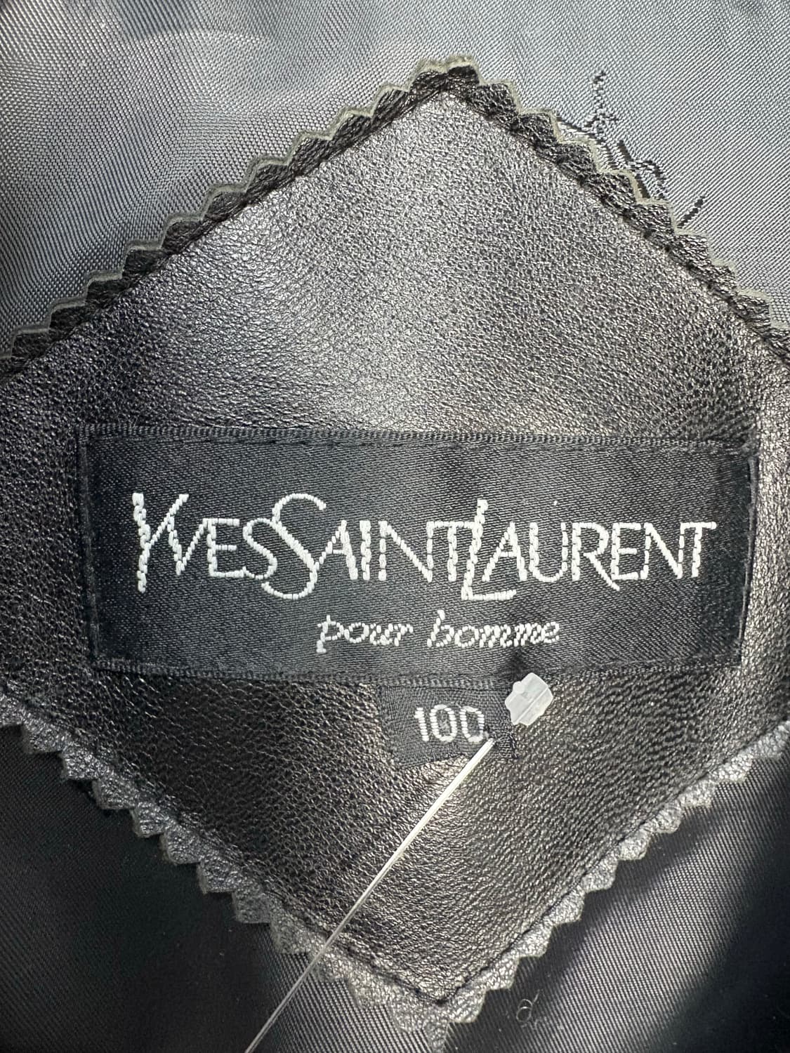 입생로랑 밍크퍼 카라 디테일 가죽자켓 (퍼 탈부착 가능)A3473 상품이미지6