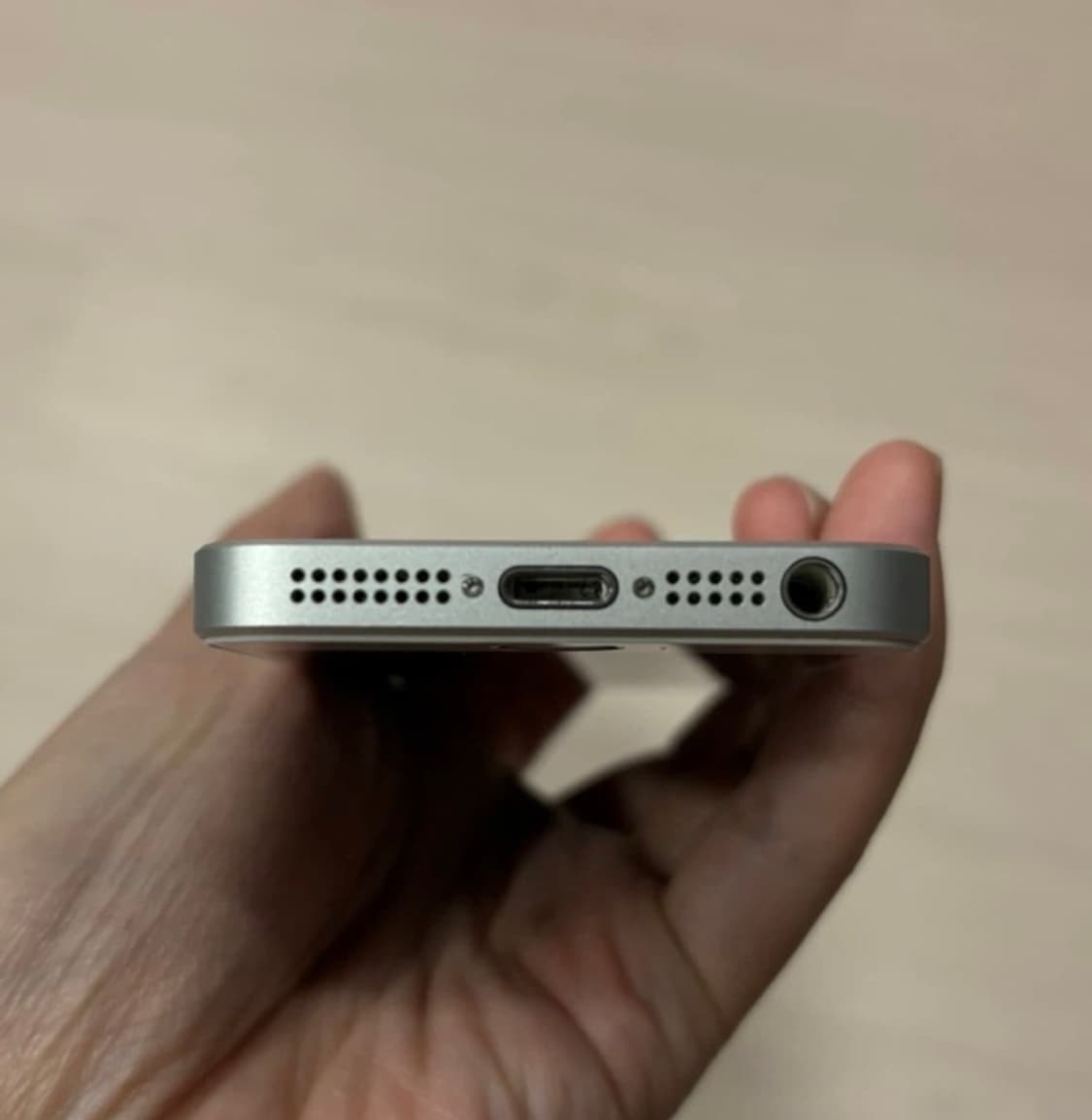 아이폰 SE1 실버 32GB 배터리효율85% 상품이미지6