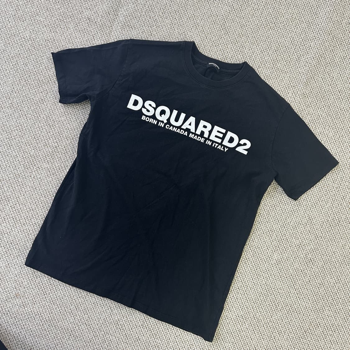 L 디스퀘어드2 블랙 로고 프린팅 반팔 0407D 상품이미지1