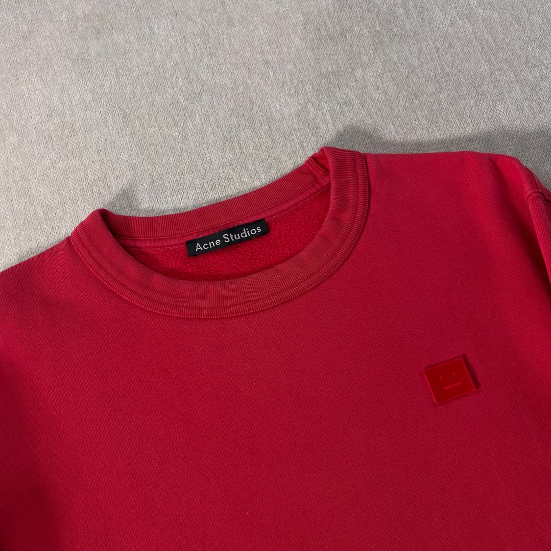 95 아크네스튜디오 페이스로고 맨투맨 상품이미지2