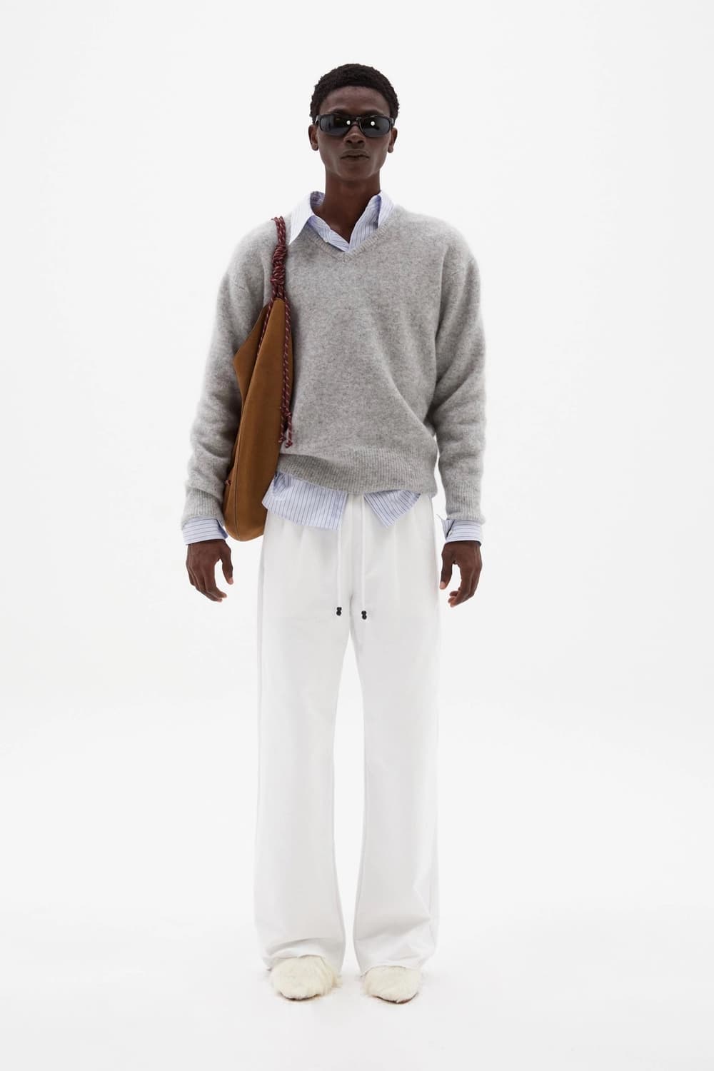 타일레 모헤어 브이넥 스웨터 2사이즈 판매 상품이미지3