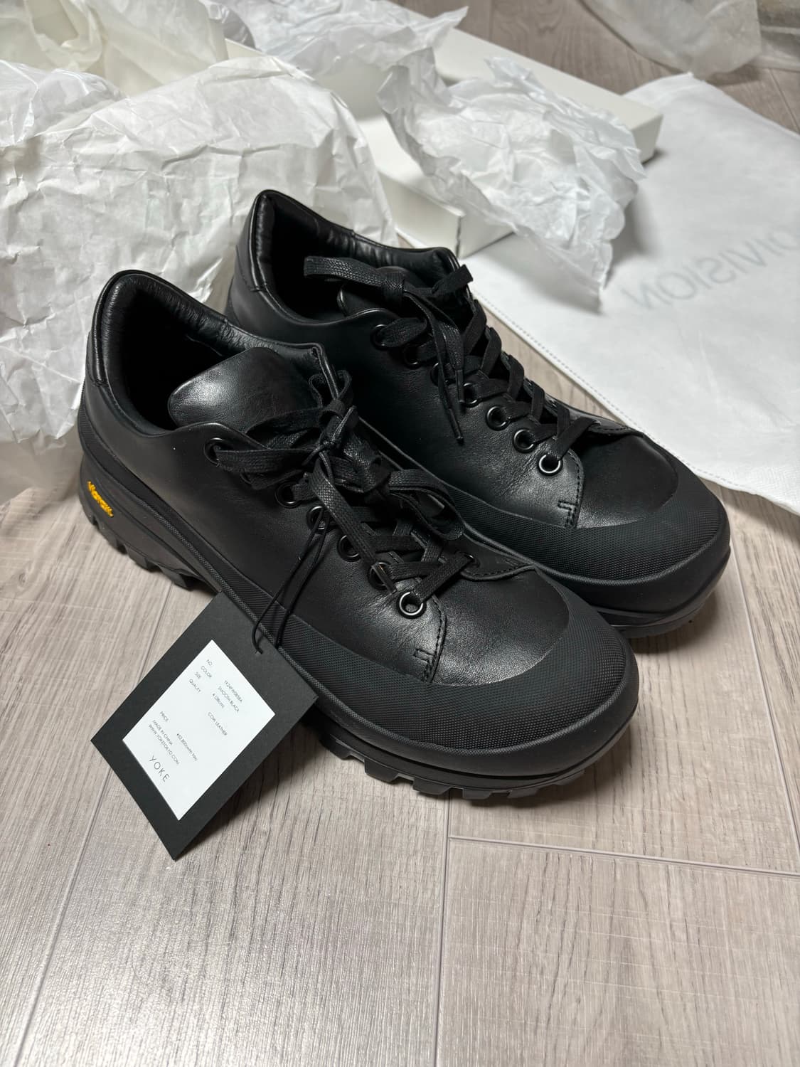 [4/280] 요크 레더 로우컷 스니커즈 24aw 상품이미지1