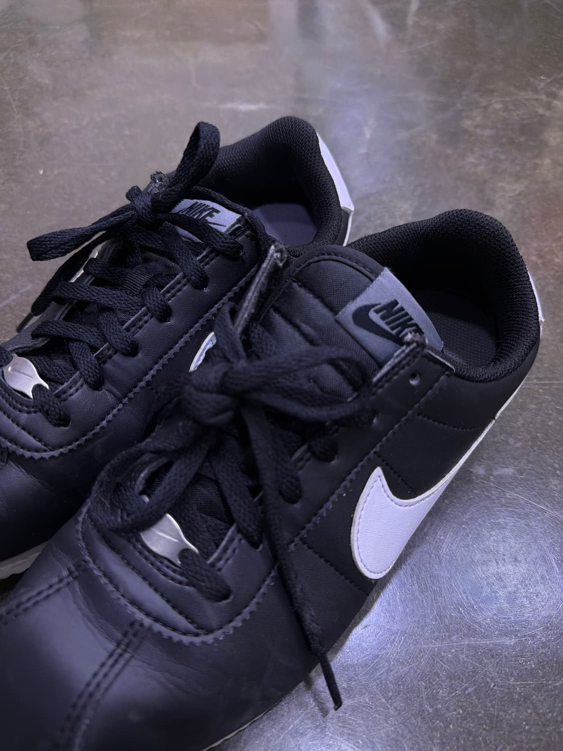 나이키 클래식 코르테즈 레더 블랙 화이트 스니커즈 240 상품이미지4