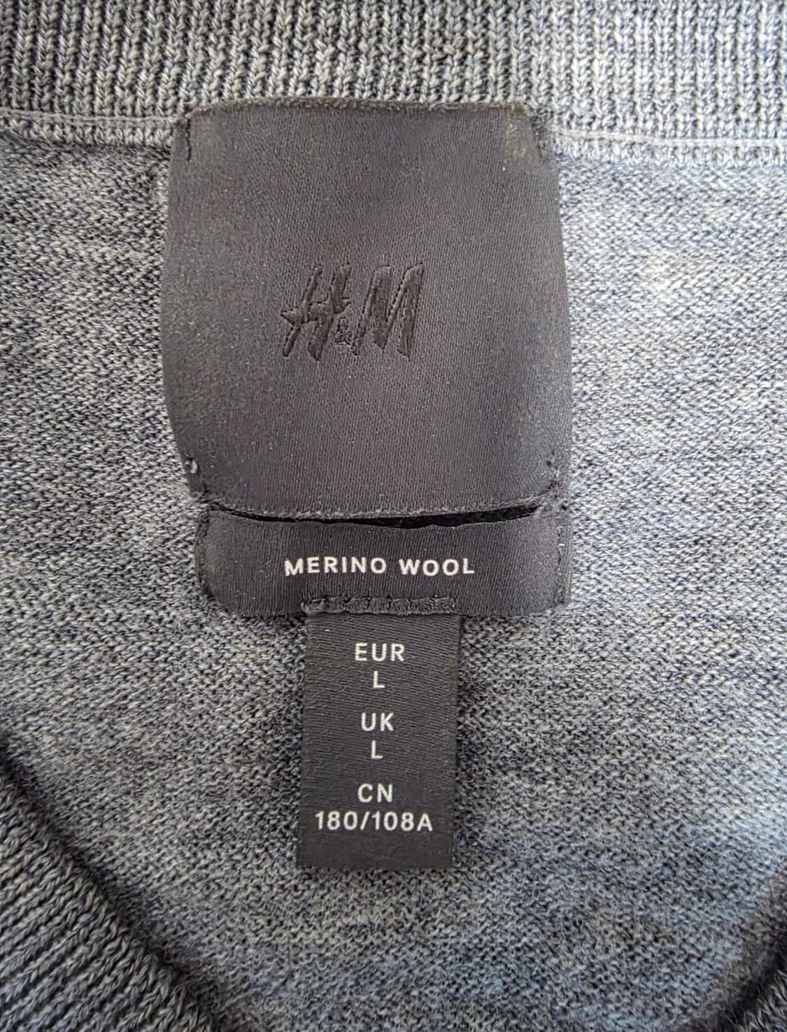 H&M 메리노울 V넥 니트 L 3종 Set
 상품이미지9