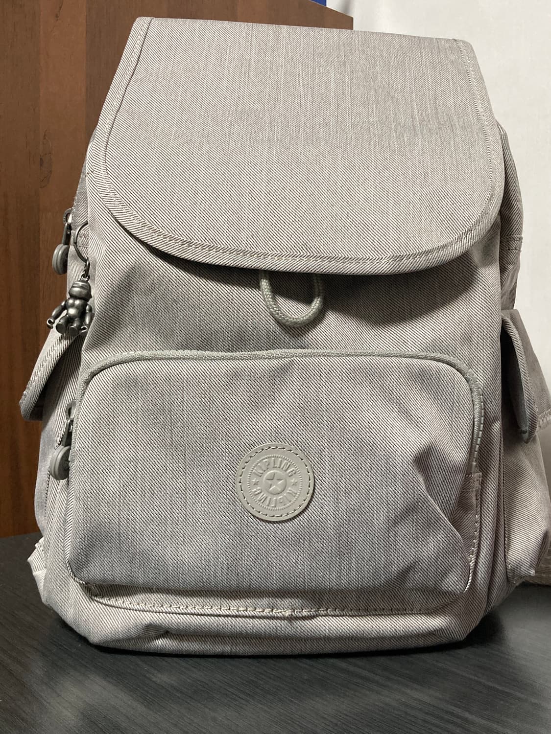 키플링 메탈릭 백팩 상품이미지1