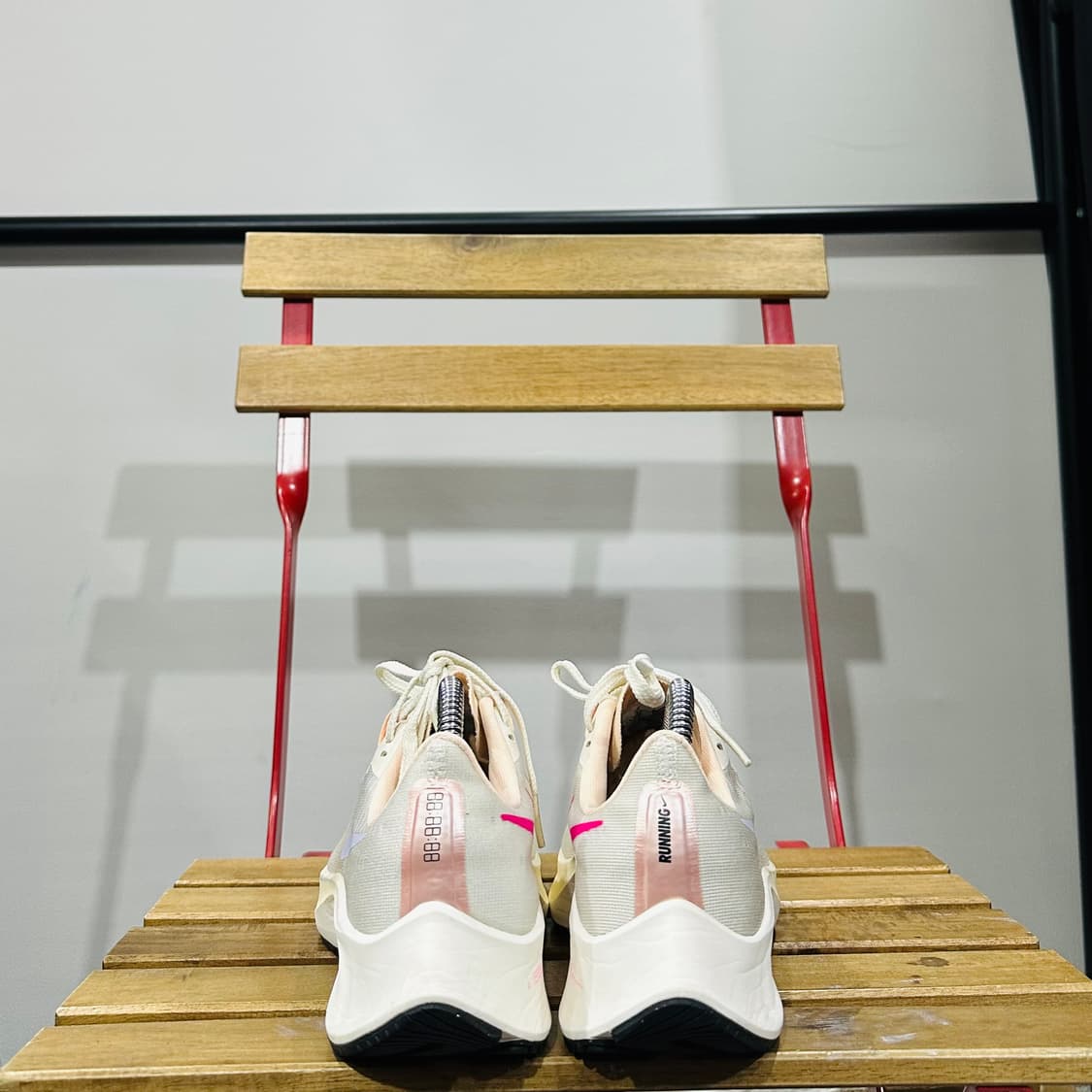 240) 나이키 운동화 여성 여자 런닝화 에어 줌 페가수스 37 상품이미지4