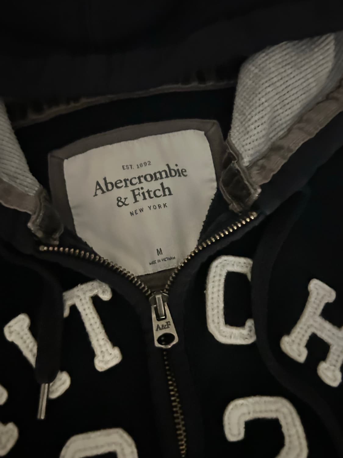 아베크롬비 슬림핏 후드집업 네이비 상품이미지2