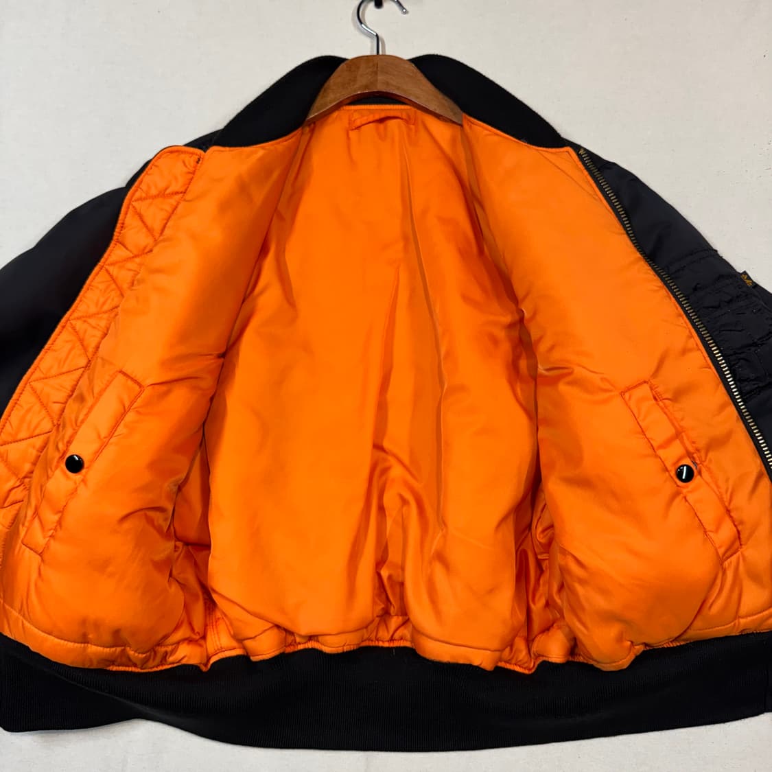 M) 알파인더스트리 MA-1 마원 항공점퍼 블랙 레귤러핏 상품이미지4