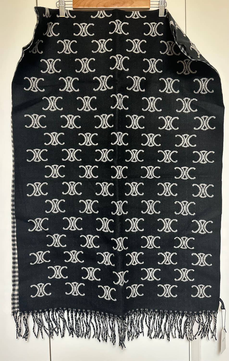 셀린느 트리오페 블랙 캐시미어머플러 남여공용 상품이미지1