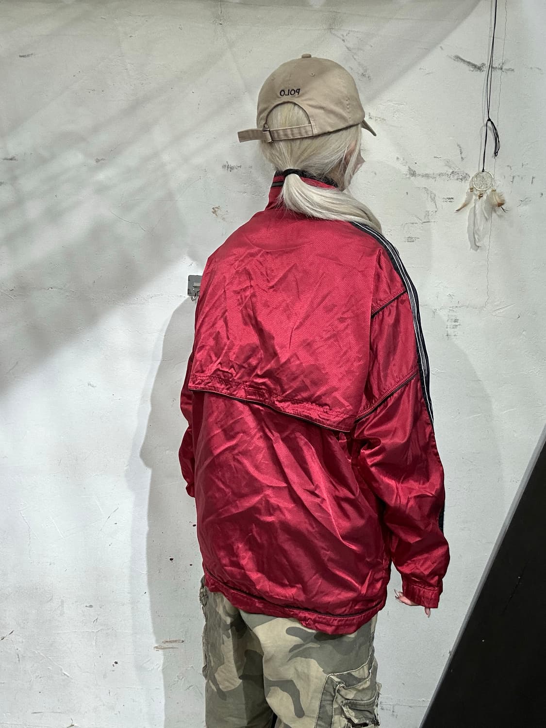 아식스 버건디 올드스쿨 사이드 라인 오버핏 바람막이 자켓 상품이미지3