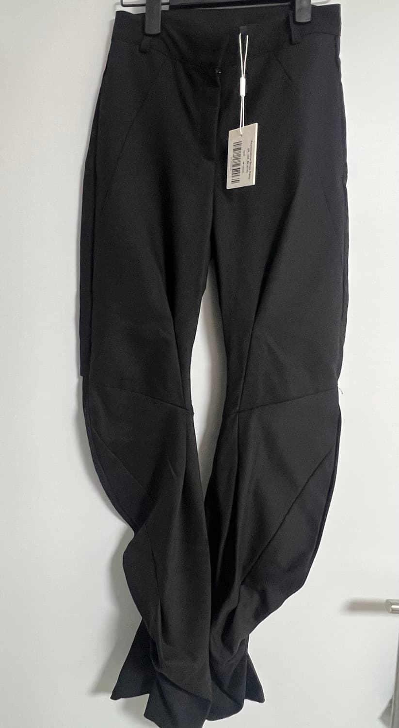 플레어업 드레이프팬츠 Asymmetrical Drape Pants 블랙  상품이미지3