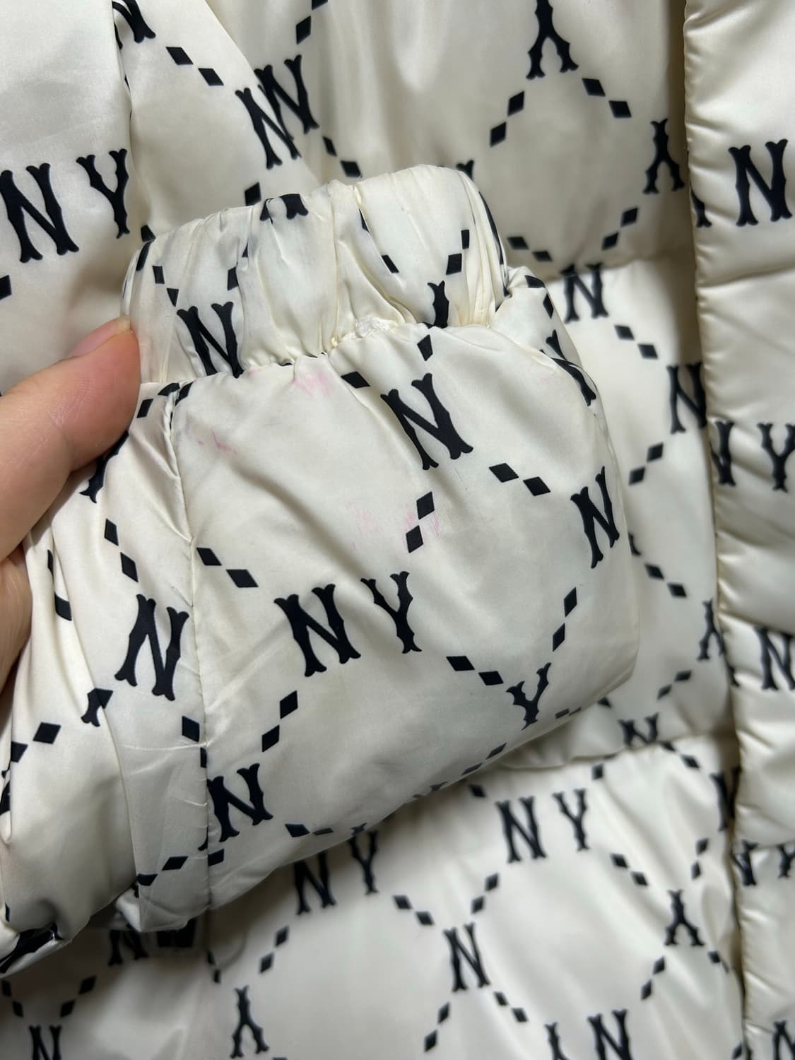 Mlb 모노그램 다이아 중경량 패딩 덕다운 s 상품이미지3