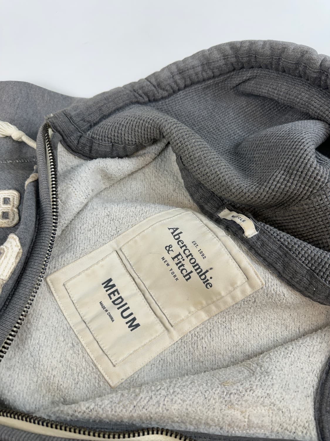 아베크롬비 스펠로고 후드집업 M 상품이미지4