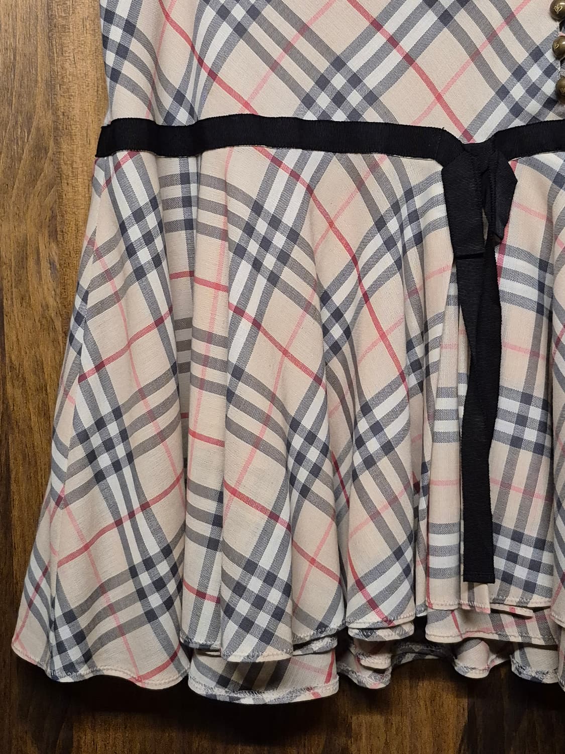 BERBURRY BUTTON RIBOON SKIRT  상품이미지6