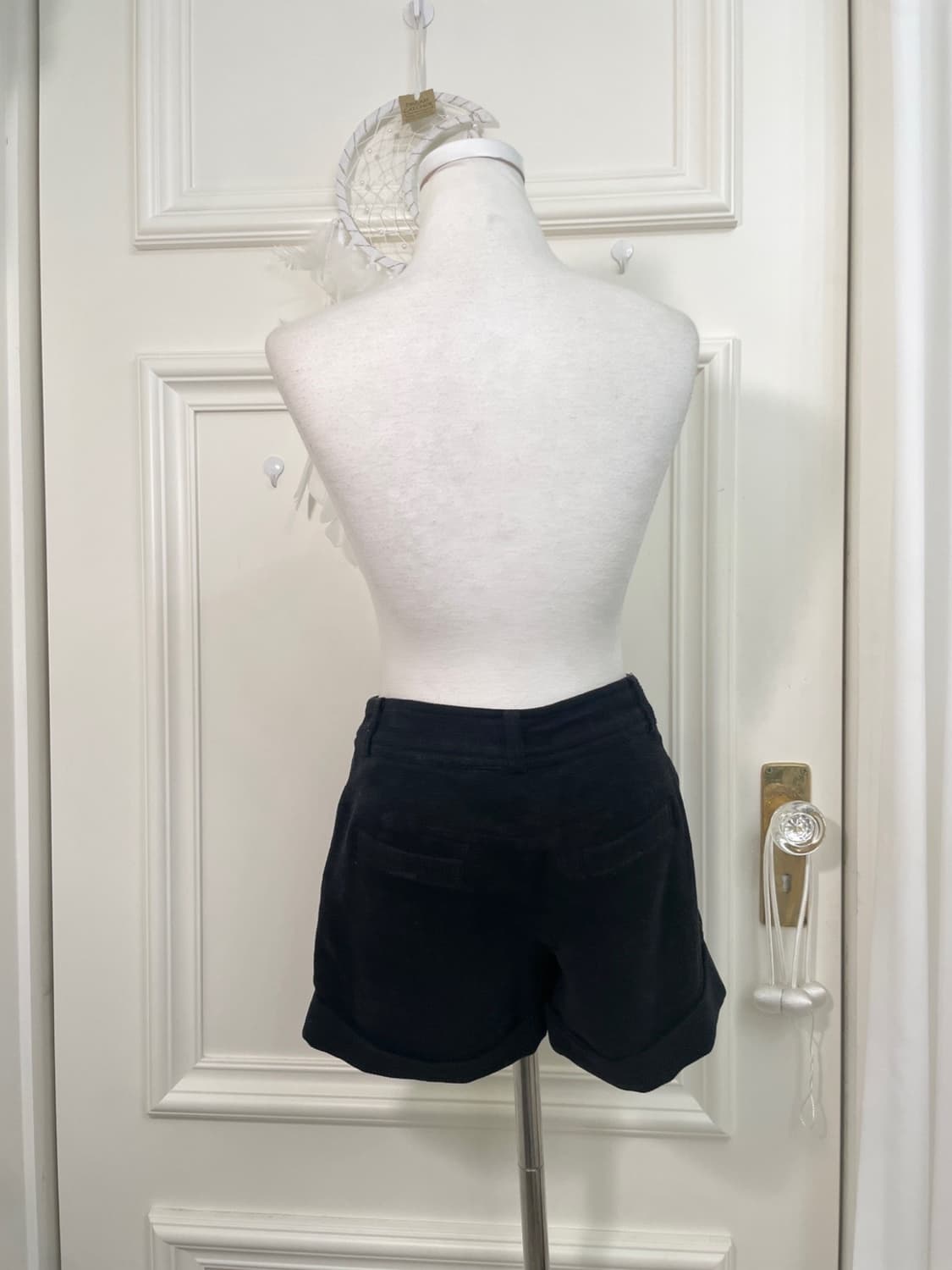 PRIVATE LABEL black leather button bow p 상품이미지3