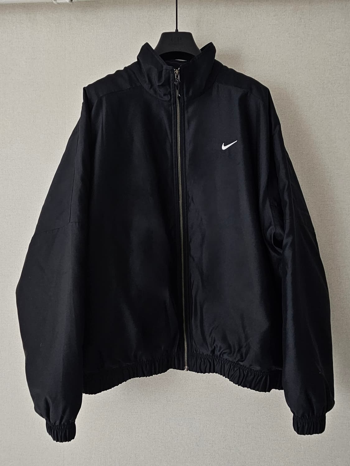 나이키 NRG 새틴 자켓 블랙 쿰쾃 상품이미지1