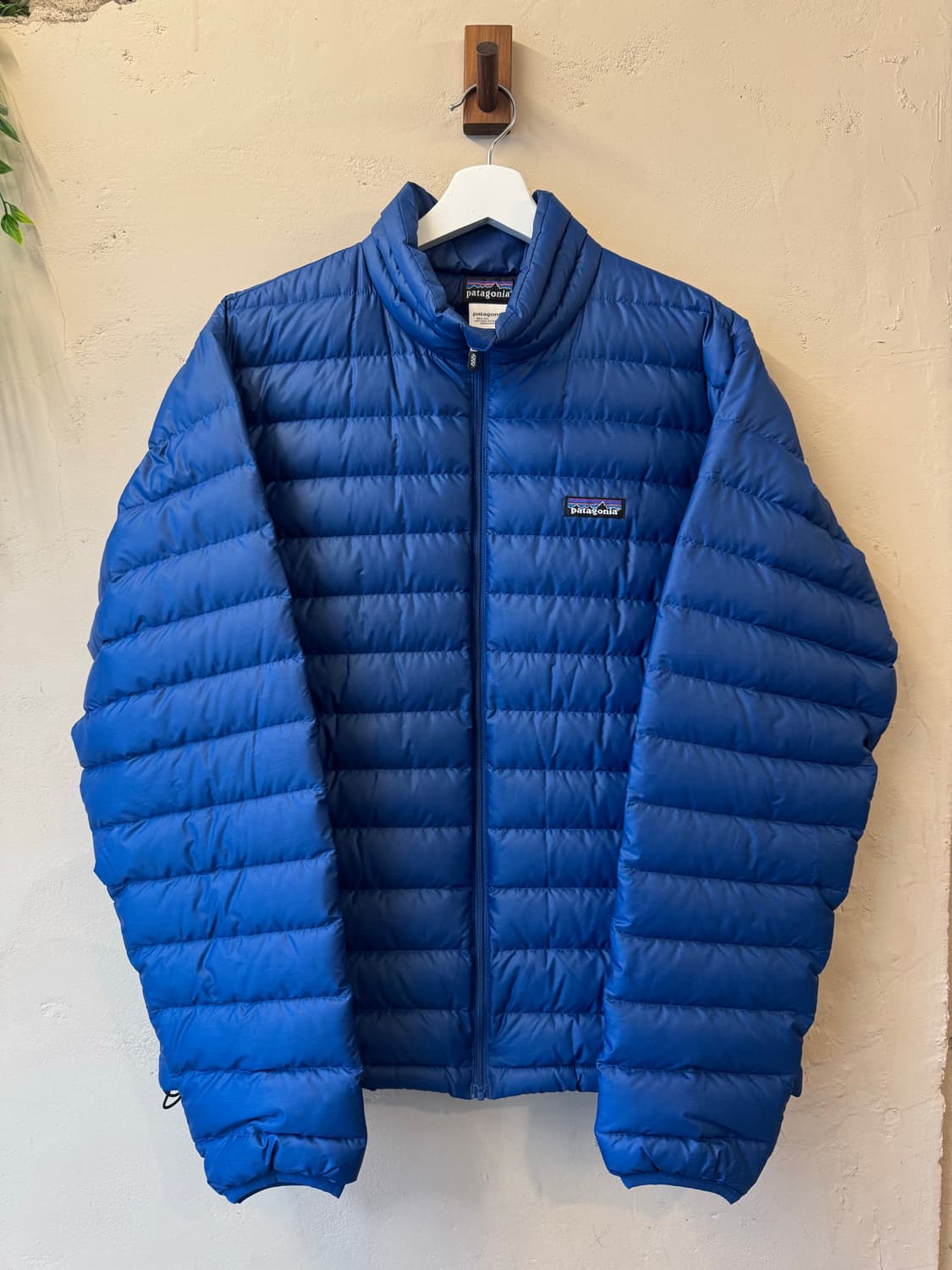 파타고니아 경량 패딩 다운 m 상품이미지1