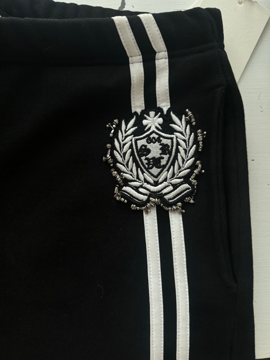 (L)604services 604서비스 비디드 스쿨로고 트랙팬츠 상품이미지3