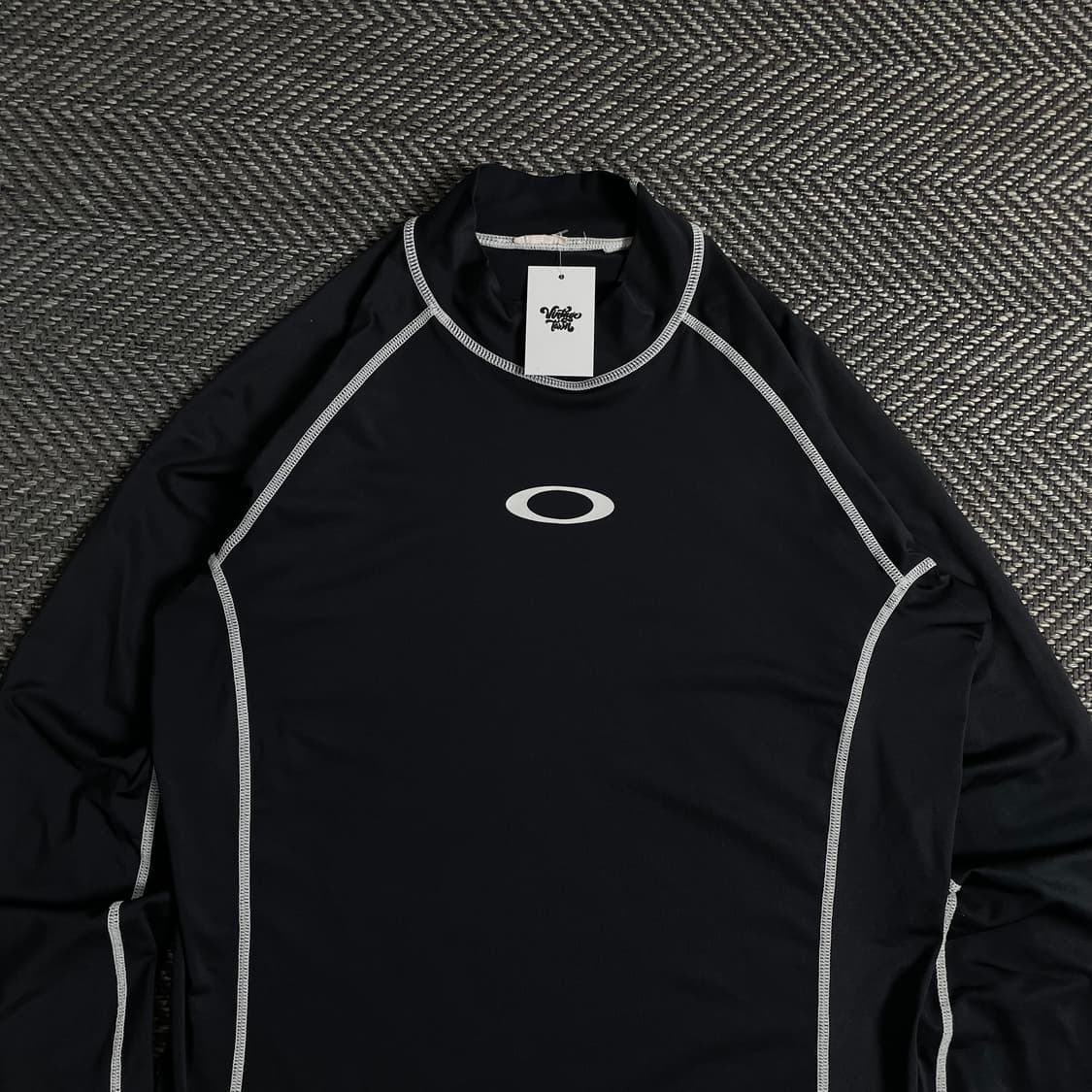 오클리 아이콘 센터로고 스티치 트레이닝 탑o 3490 상품이미지4