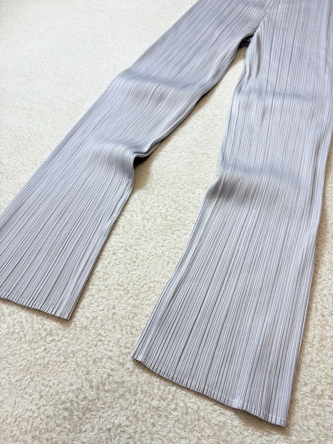 플리츠플리즈 이세이미야케 세미 부츠컷 팬츠 pn6153 상품이미지3