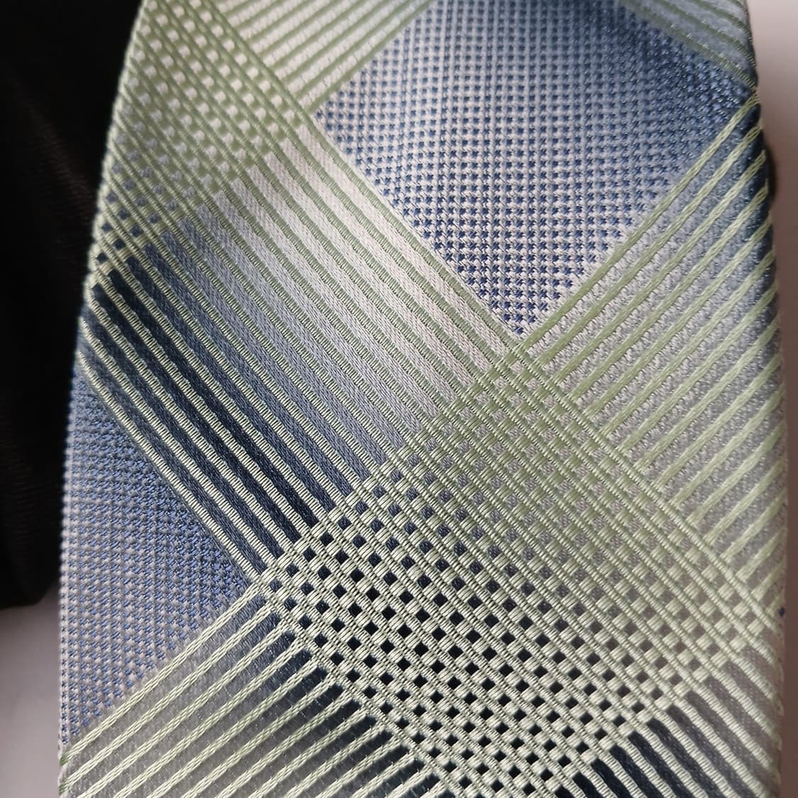 엠씨엠 실크 민트 체크 패턴 넥타이 8.2cm A+등급 A19637
 상품이미지4