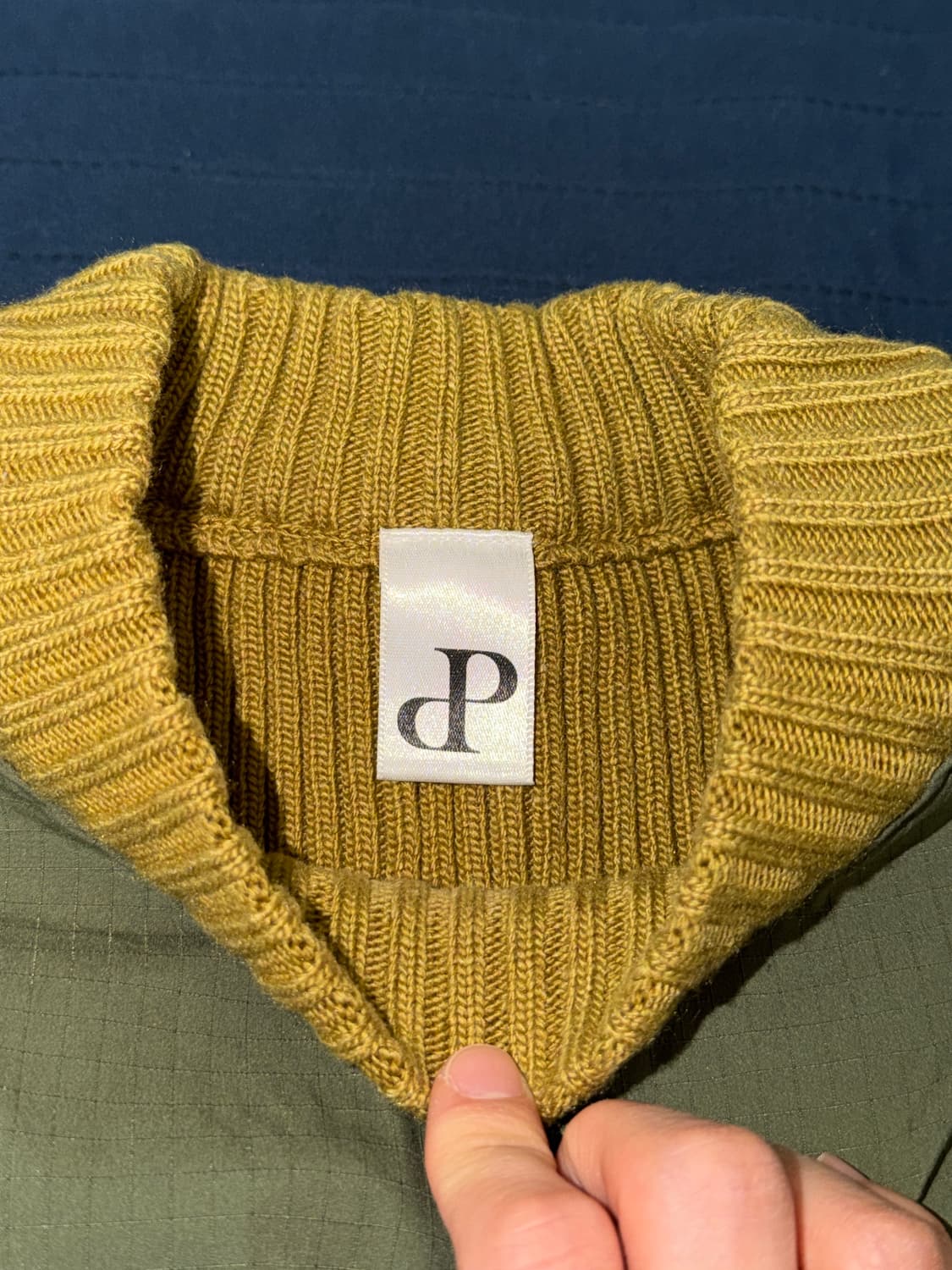 플리즈프로젝트 세미크롭 니트 상품이미지1