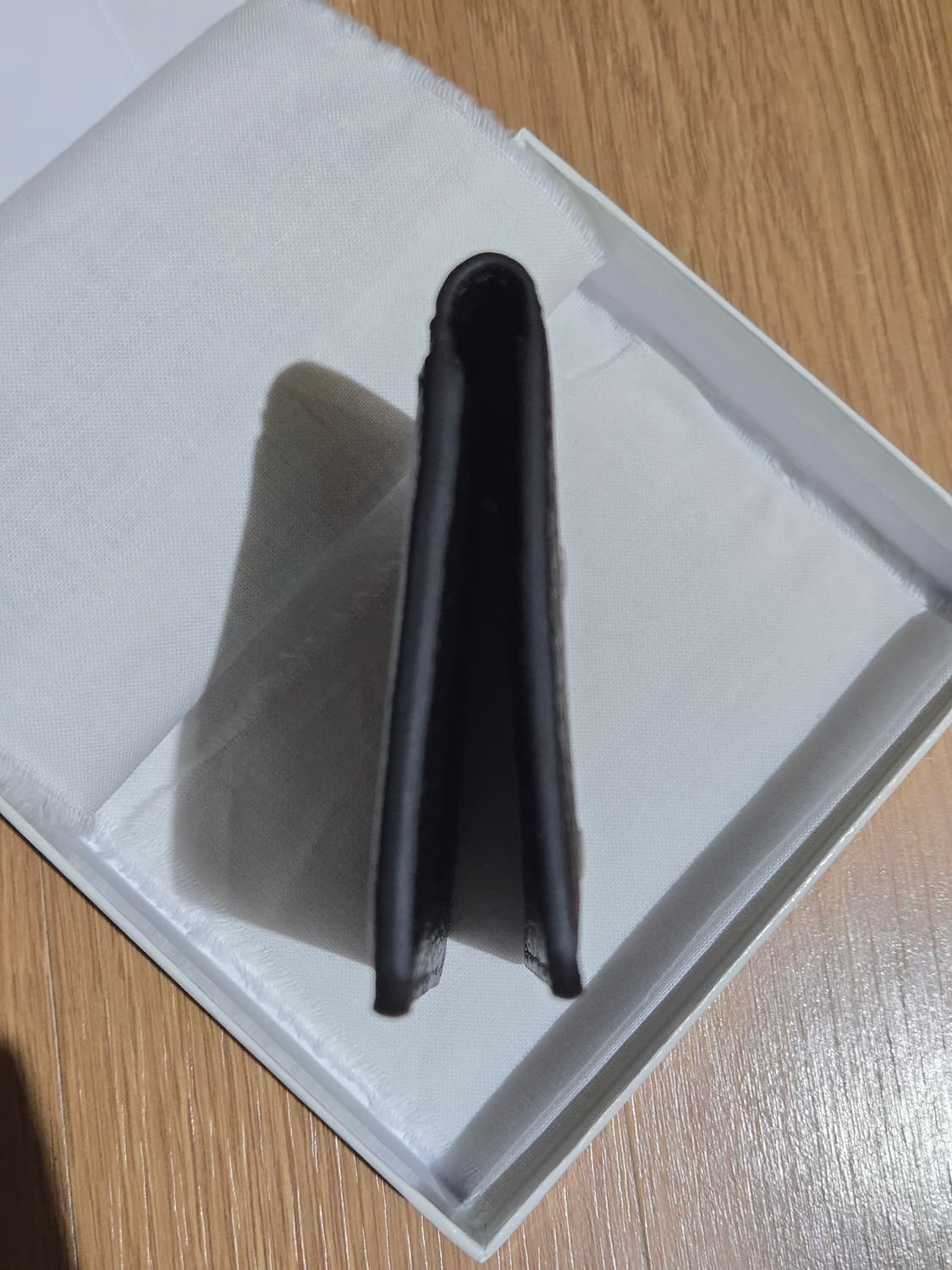 새상품) 마르지엘라 블랙 카드지갑 풀박스 상품이미지5